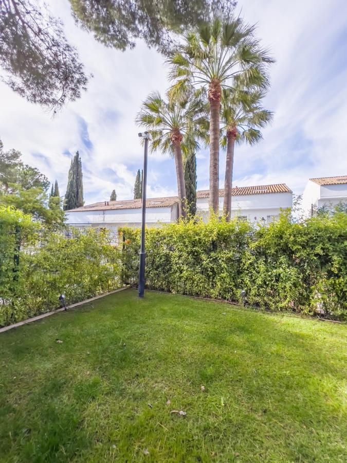 Bajo Con Jardin En La Milla De Oro Apartment Marbella Exterior photo