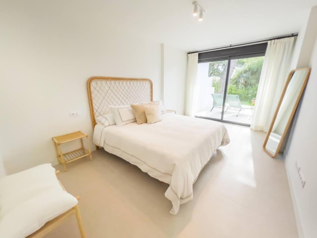 Bajo Con Jardin En La Milla De Oro Apartment Marbella Exterior photo