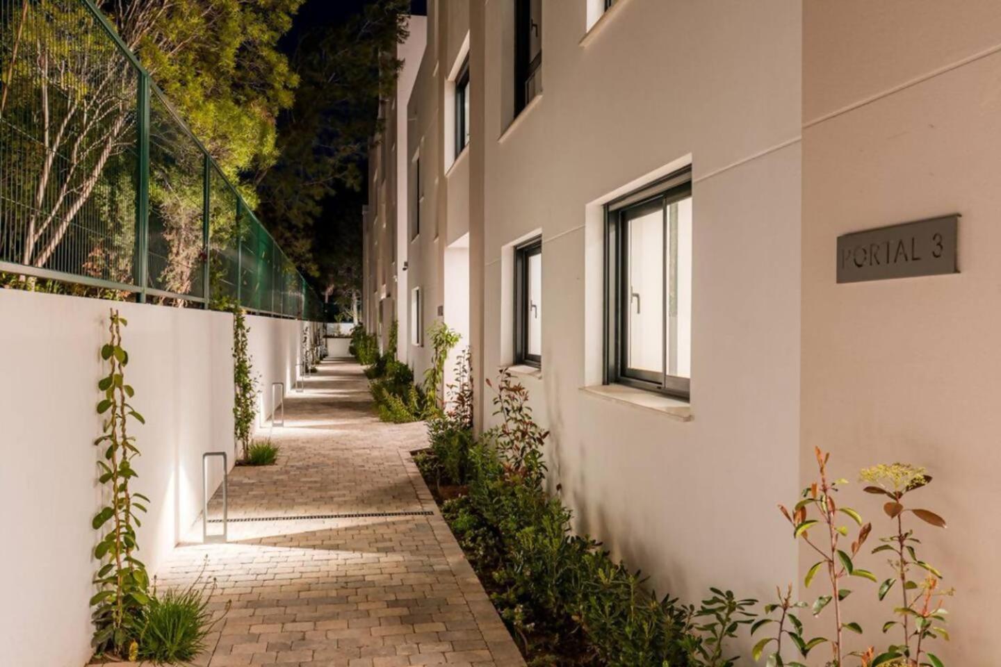 Bajo Con Jardin En La Milla De Oro Apartment Marbella Exterior photo